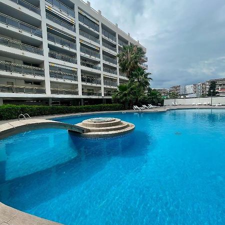 Апартаменти Residencial Michelangelo Салоу Екстер'єр фото